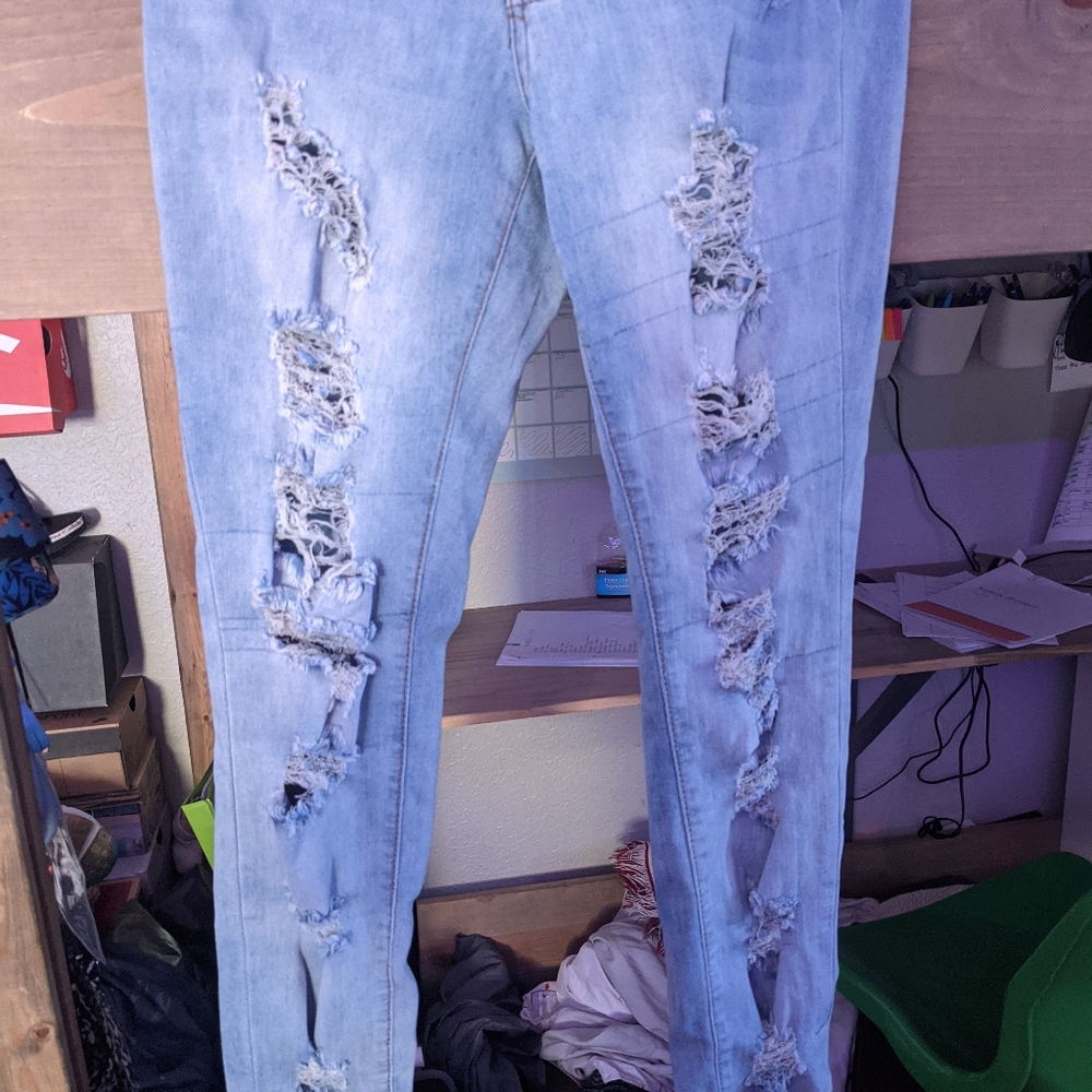 Distressed Skinny Jeans Size 11